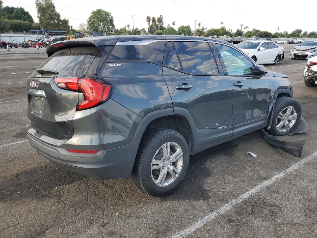 2018 GMC Terrain - Image 3