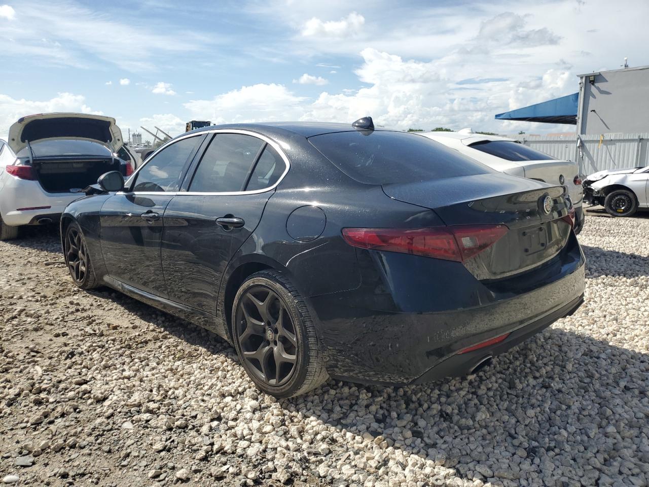 VIN ZARFAMAN4K7621704 2019 ALFA ROMEO GIULIA no.2