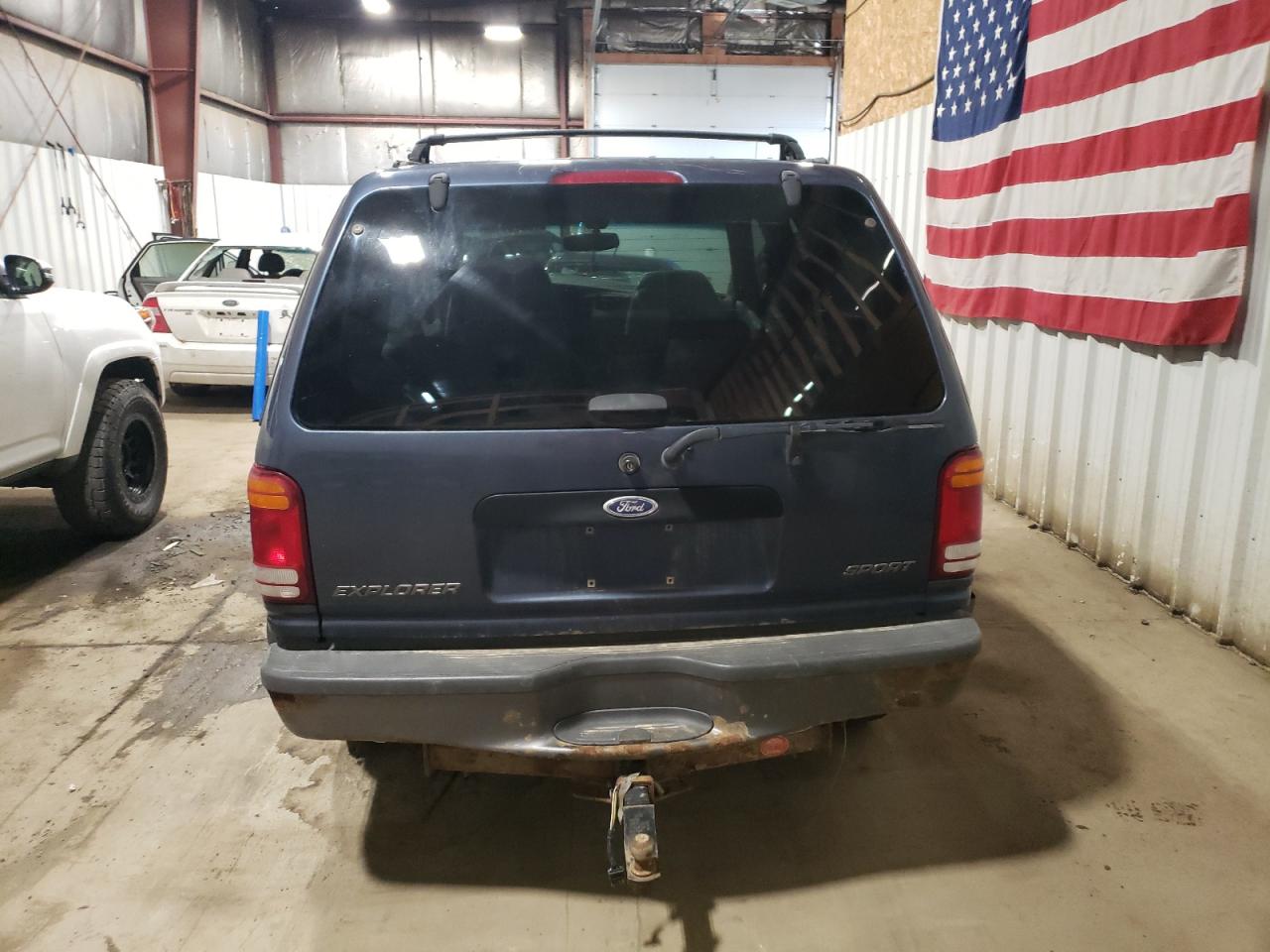 1999 Ford Explorer VIN: 1FMYU24E5XUC26073 Lot: 86696925