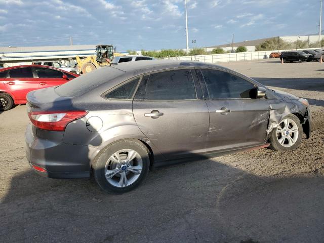 Sedans FORD FOCUS 2013 Silver