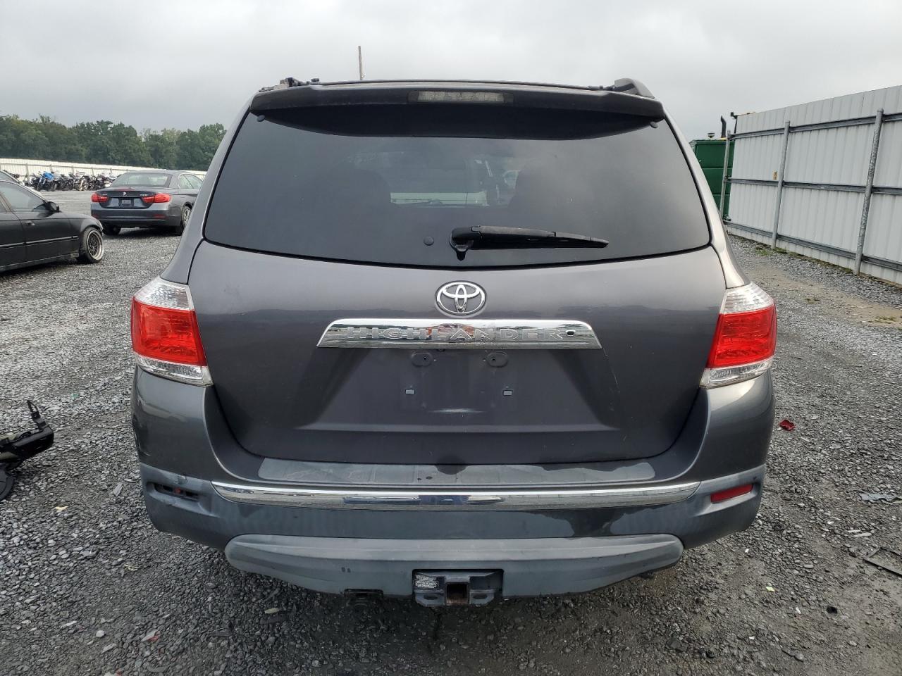 5TDZK3EH9DS103440 2013 Toyota Highlander Base