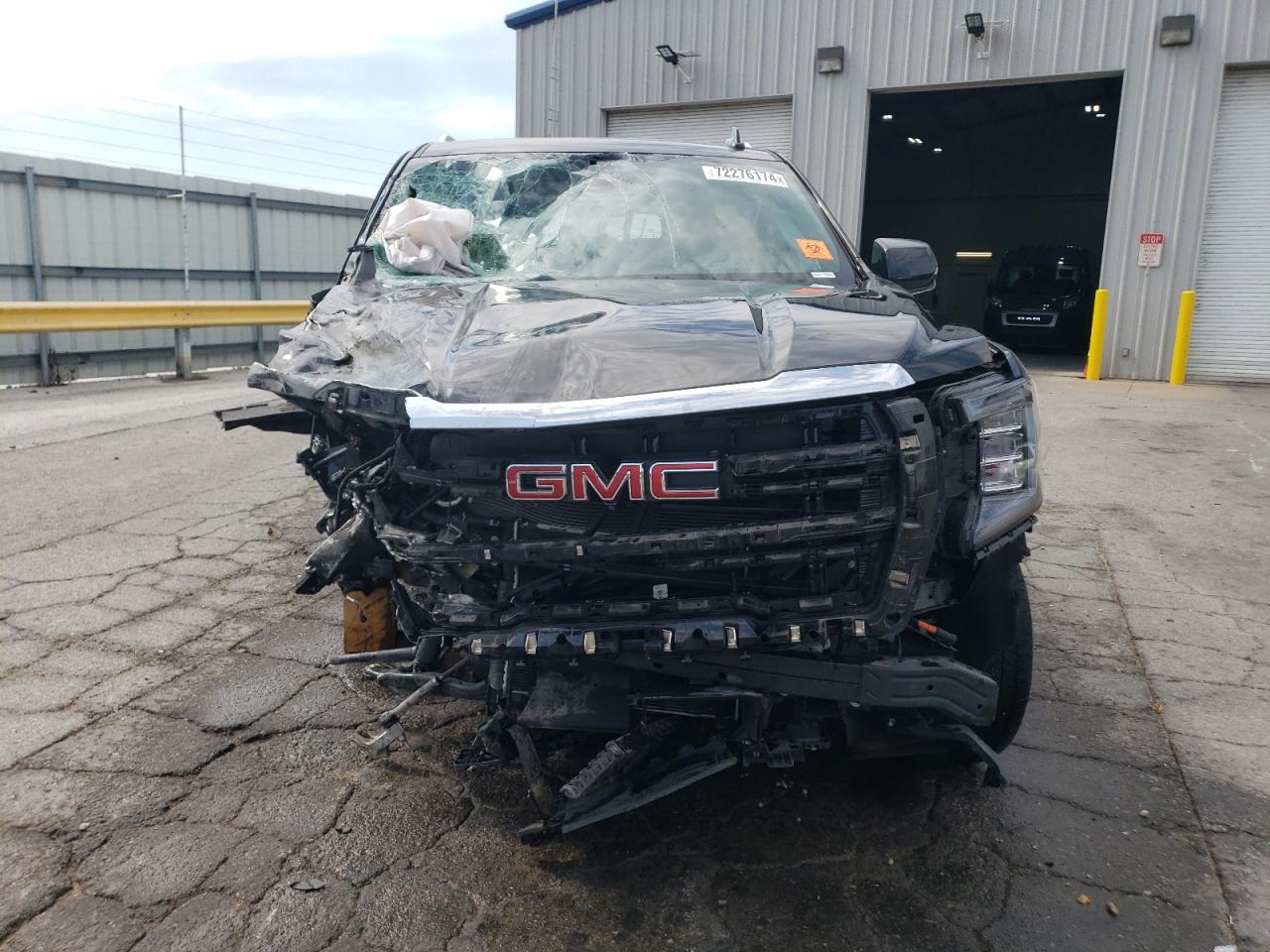 VIN 1GKS2BKT8MR462091 2021 GMC YUKON no.5