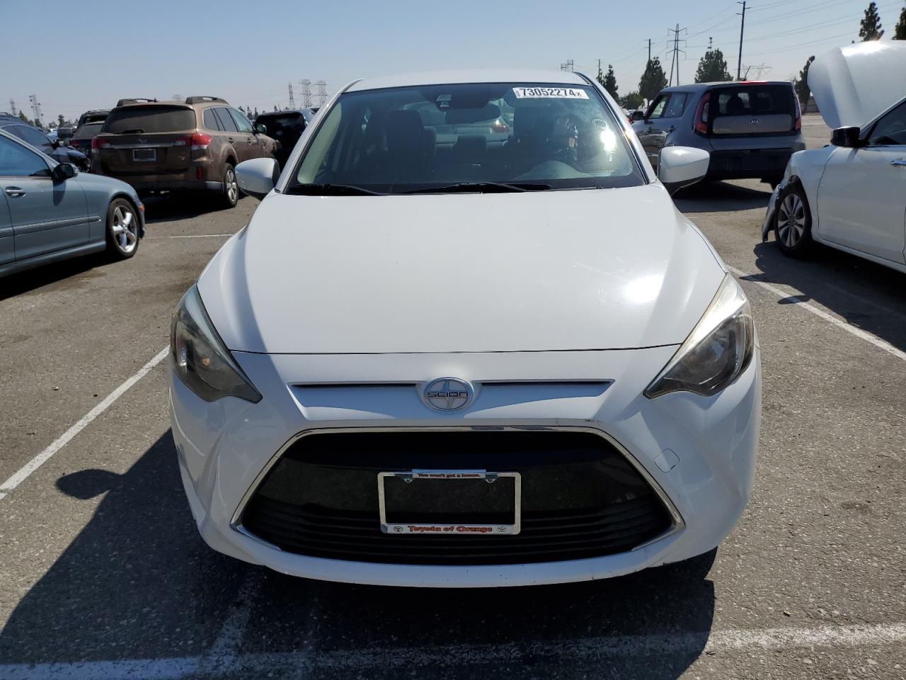 VIN 3MYDLBZV7GY112587 2016 TOYOTA SCION no.5