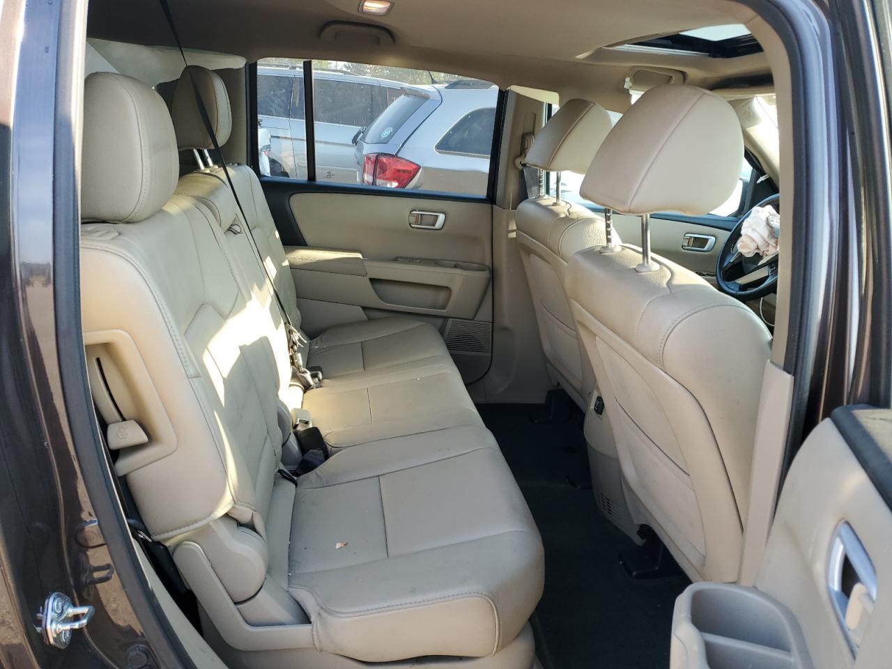 2015 Honda Pilot - Image 10