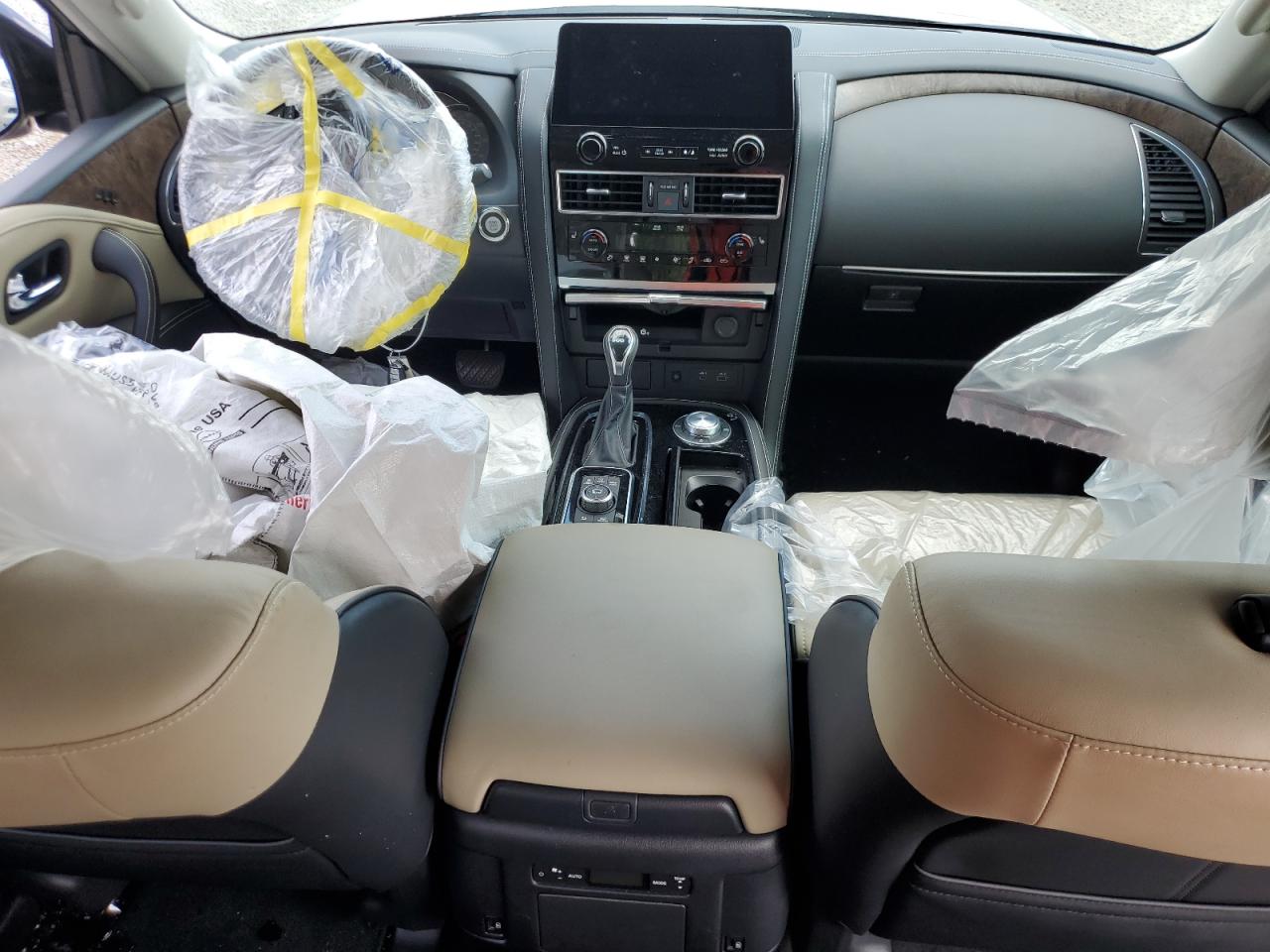 JN8AZ2AE0R9328743 2024 Infiniti Qx80 Luxe