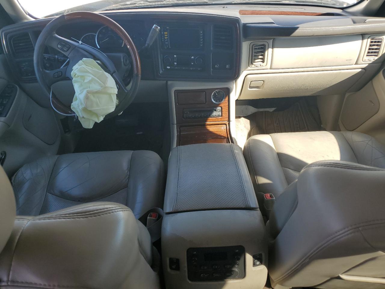 1GYEK63N04R315502 2004 Cadillac Escalade Luxury