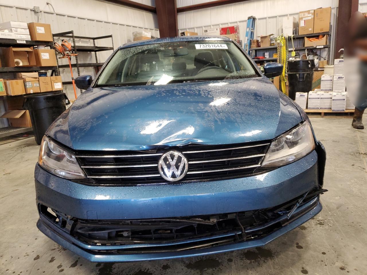 3VW2B7AJ3HM375292 2018 Volkswagen Jetta S