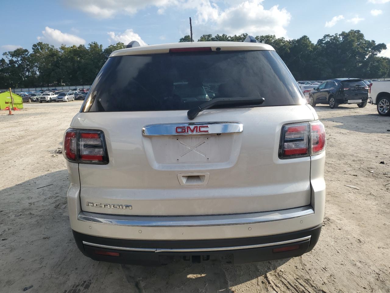 1GKKRRKD1FJ235792 2015 GMC Acadia Slt-1