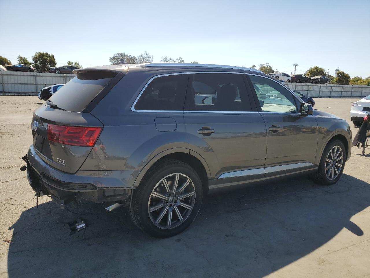 2018 Audi Q7 - Image 3