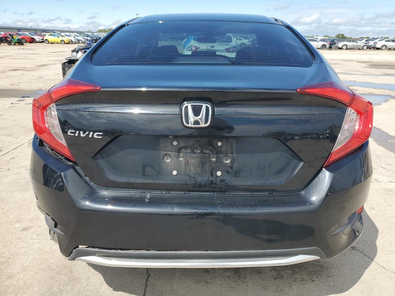 19XFC2F65KE040982 2019 Honda Civic Lx