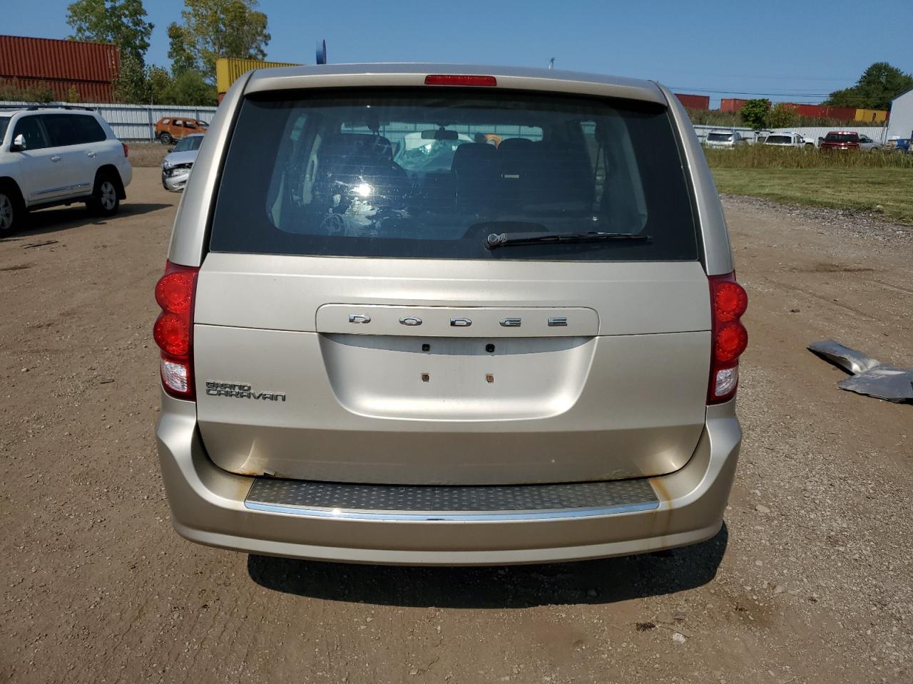 2C4RDGBG2ER268561 2014 Dodge Grand Caravan Se