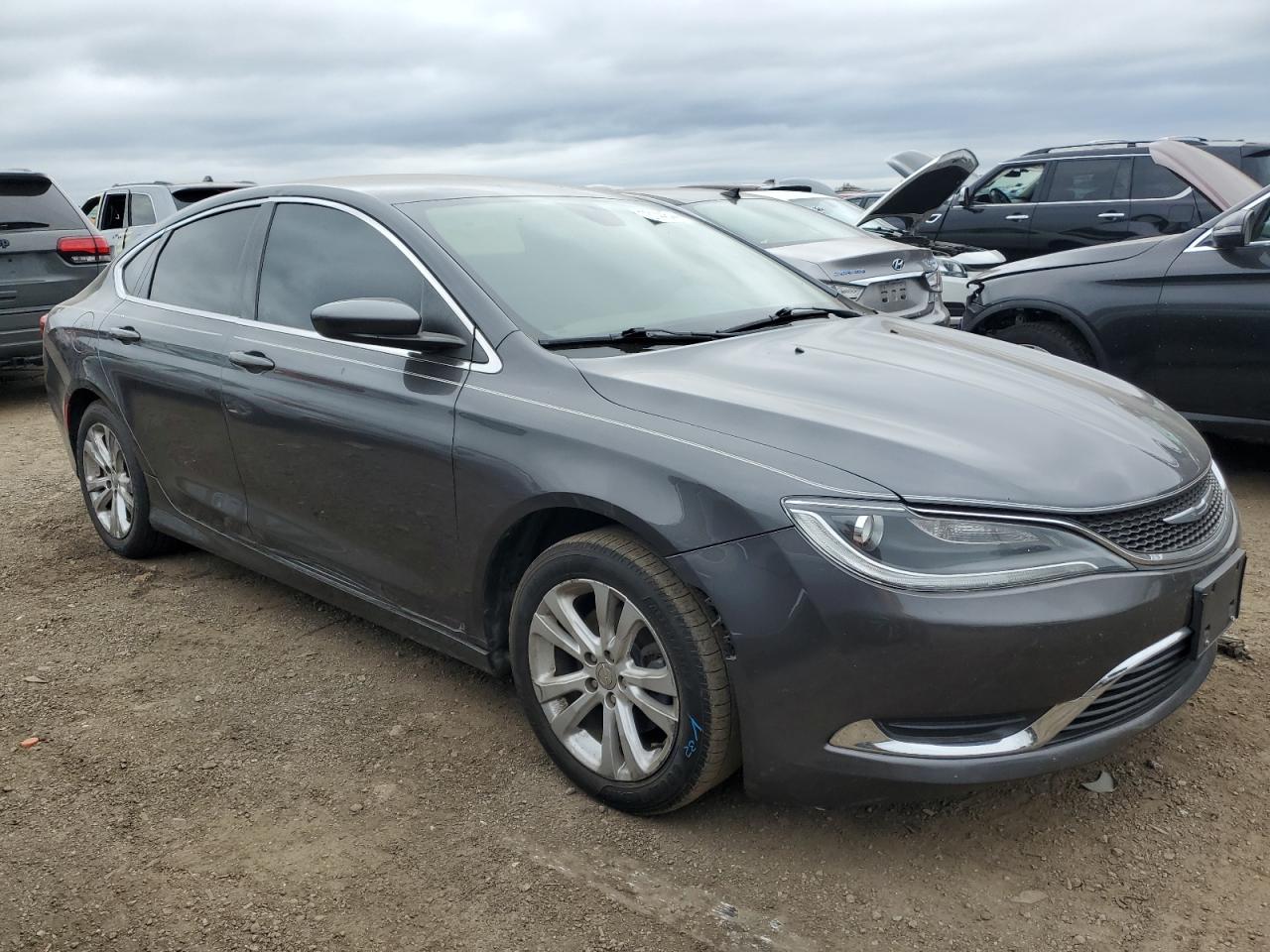 2015 Chrysler 200 - Image 4