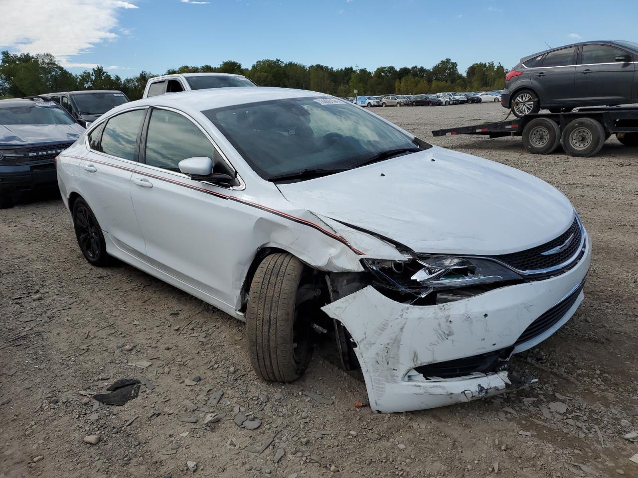 2015 Chrysler 200 - Image 4