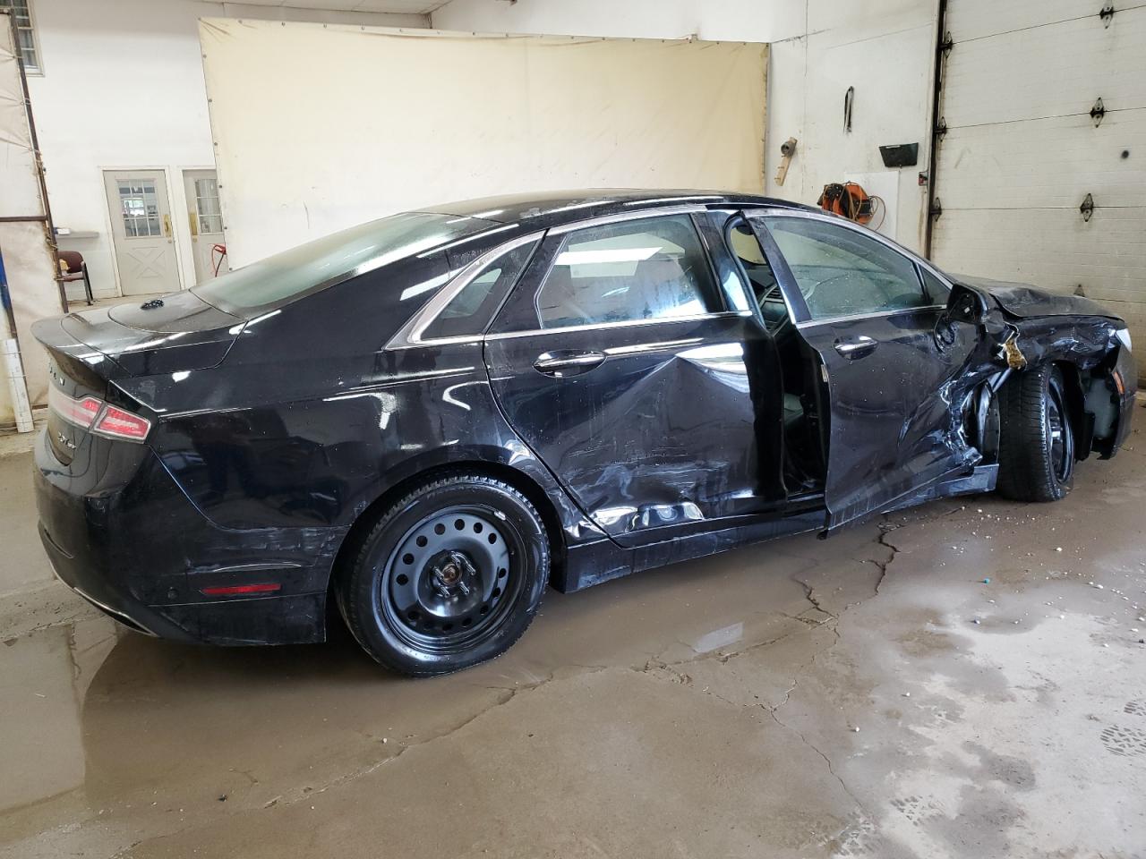 VIN 3LN6L5F98LR611060 2020 LINCOLN MKZ no.3