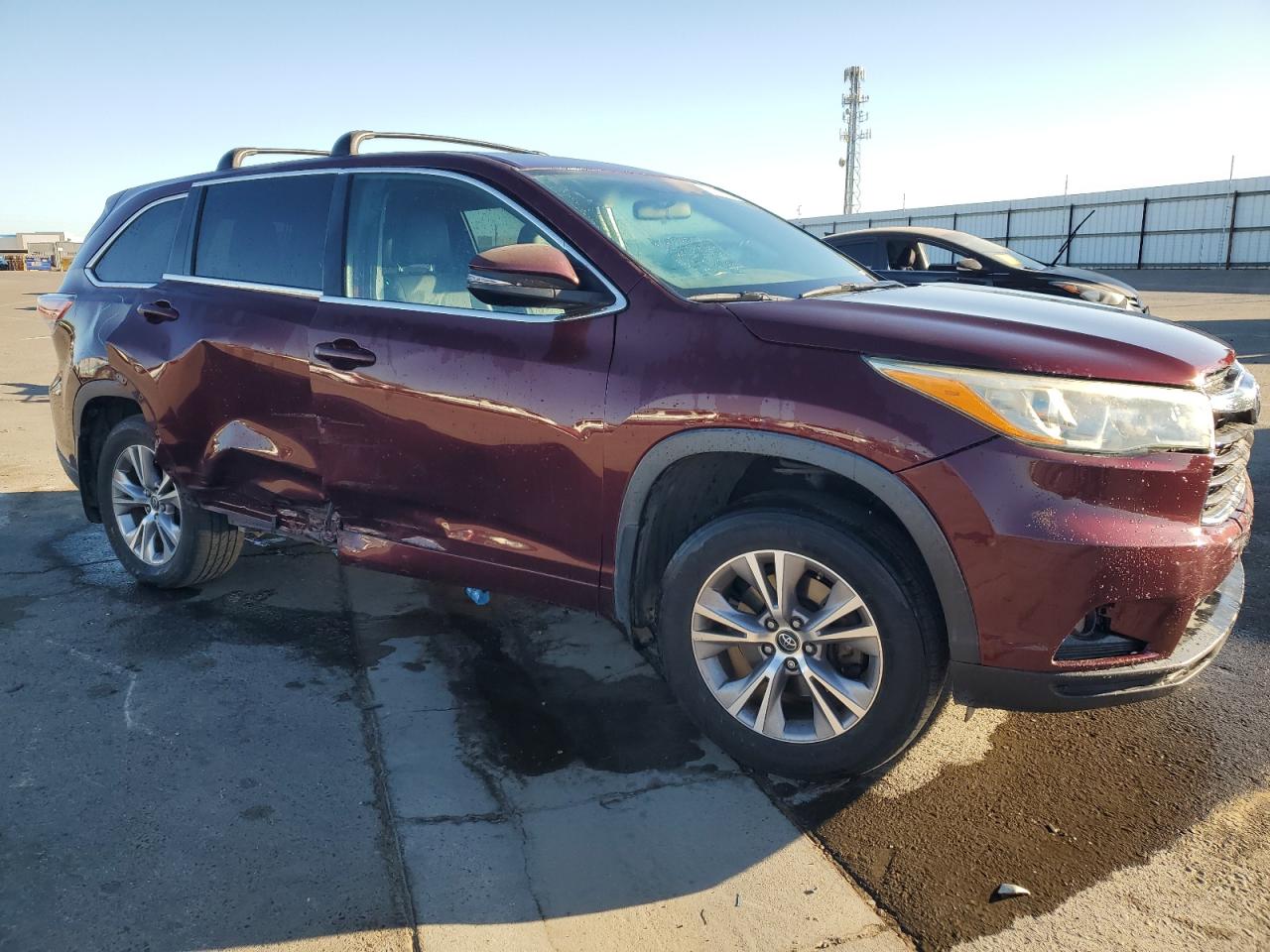 VIN 5TDZKRFH4GS161235 2016 TOYOTA HIGHLANDER no.4