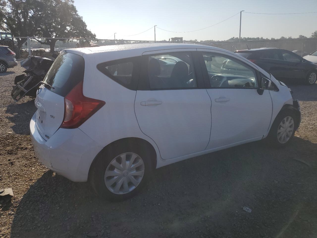 2016 Nissan Versa - Image 3