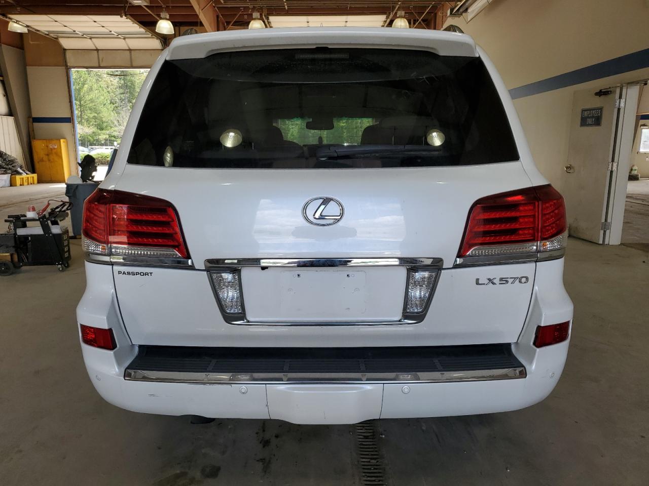 JTJHY7AX8F4185655 2015 Lexus Lx 570