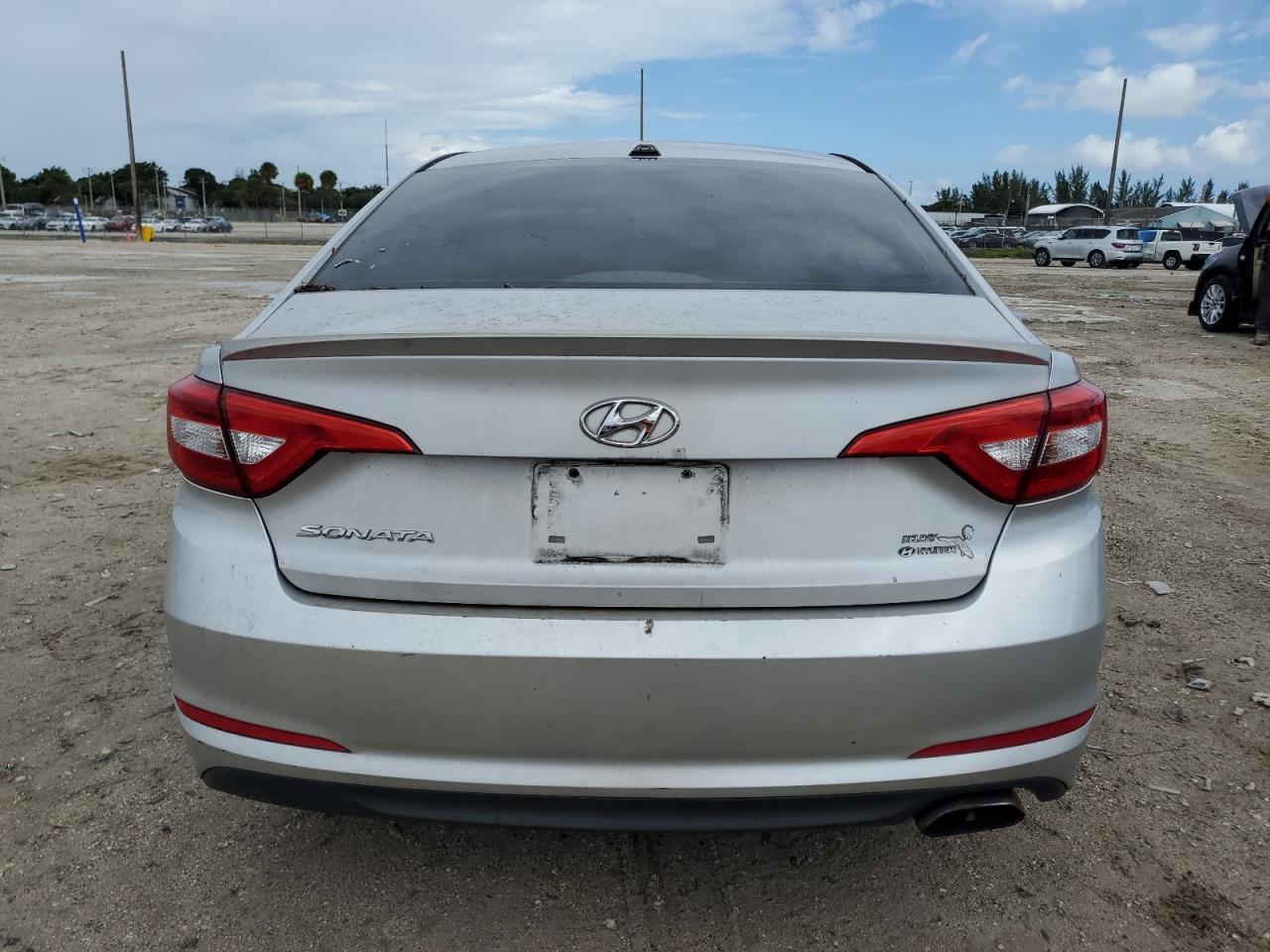 5NPE24AF0FH080311 2015 Hyundai Sonata Se