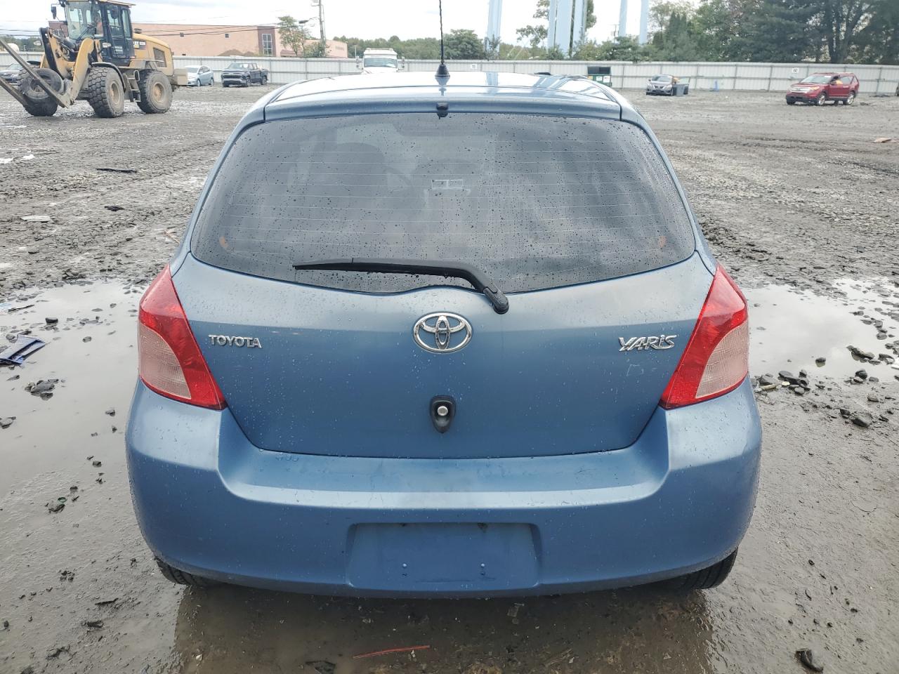 2008 Toyota Yaris VIN: JTDJT923385215619 Lot: 73126184