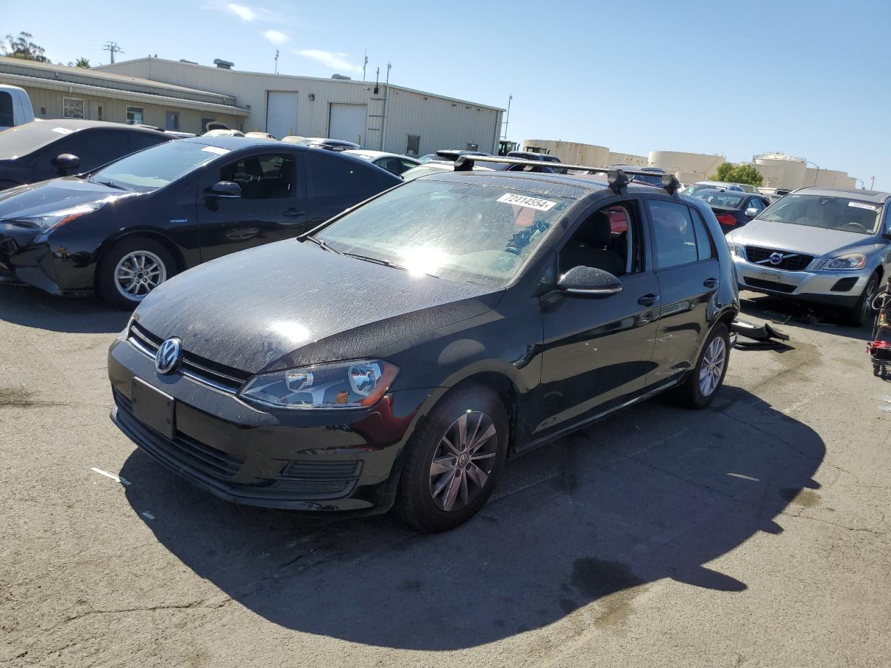 3VW217AU3HM048002 2017 VOLKSWAGEN GOLF - Image 1