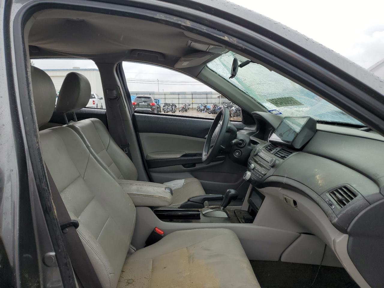 1HGCP2F49AA109455 2010 Honda Accord Lxp