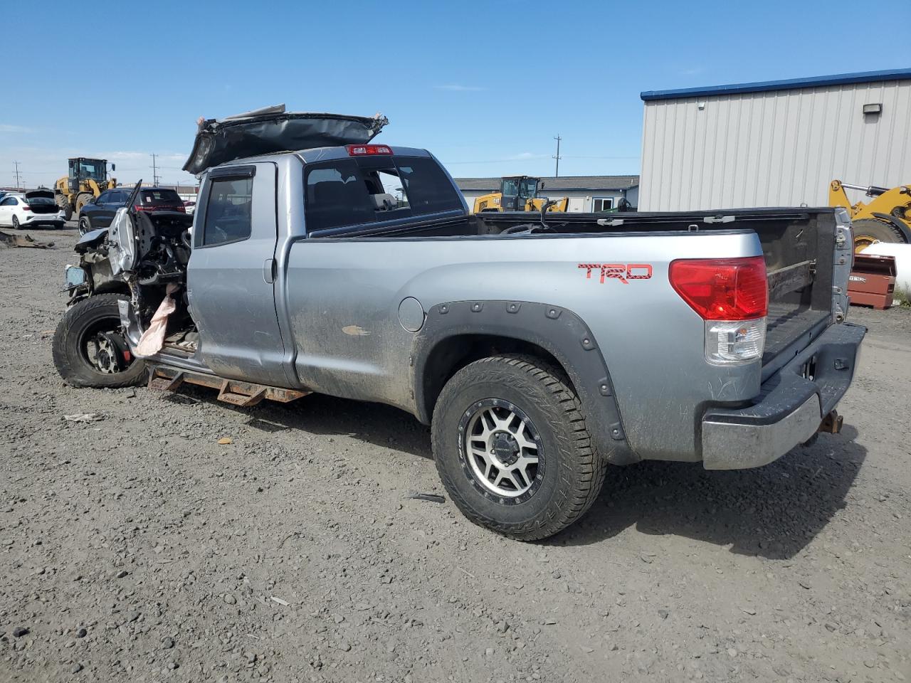 2011 Toyota Tundra - Image 2