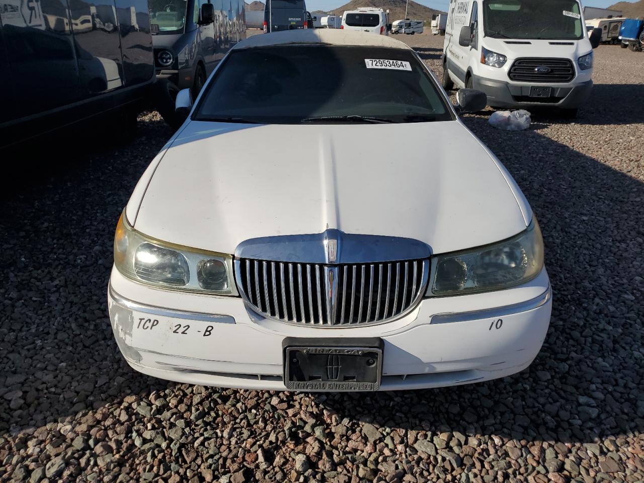 1999 Lincoln Town Car Executive VIN: 1L1FM81W1XY657852 Lot: 72953464