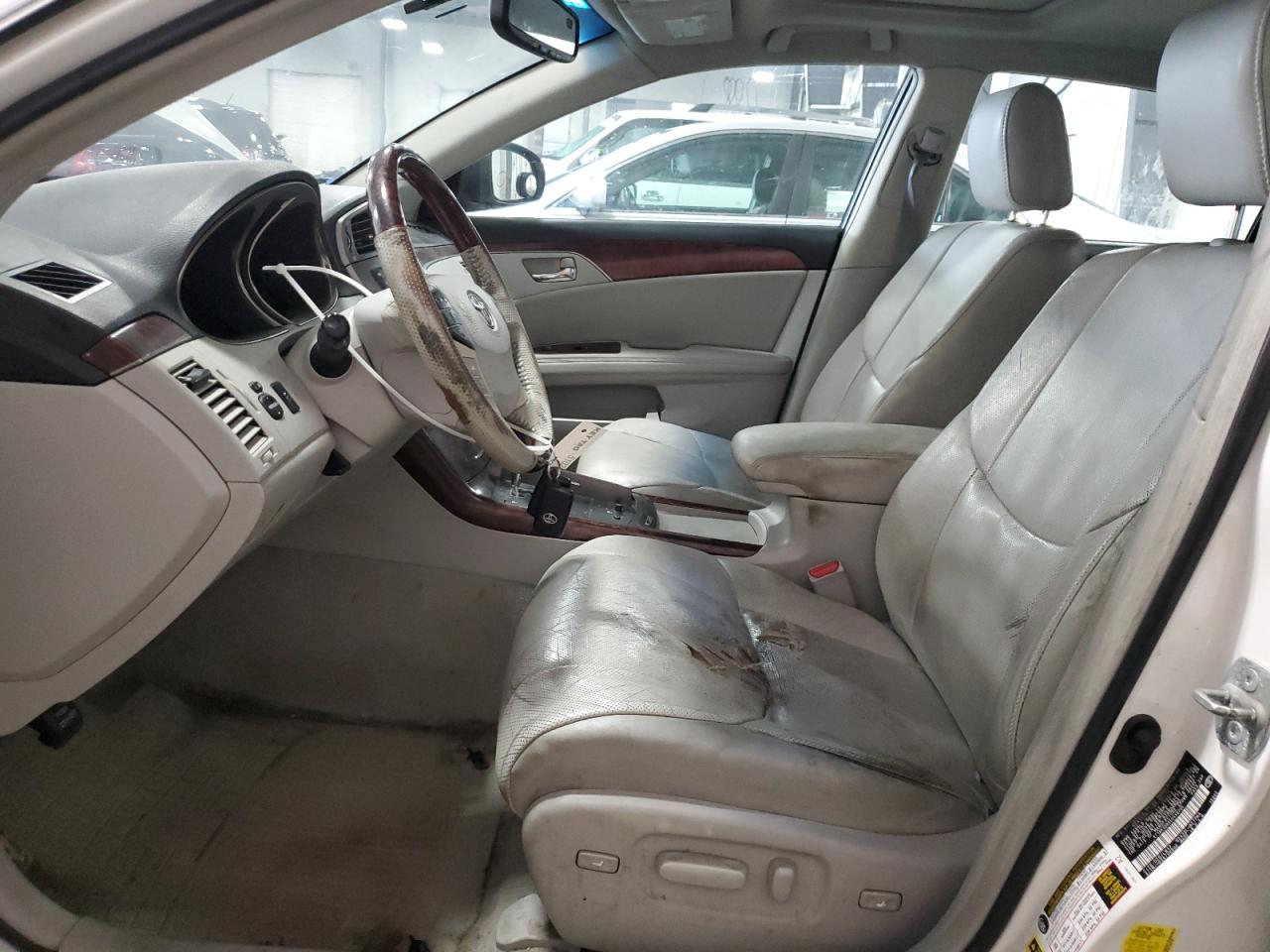 2012 Toyota Avalon - Image 7