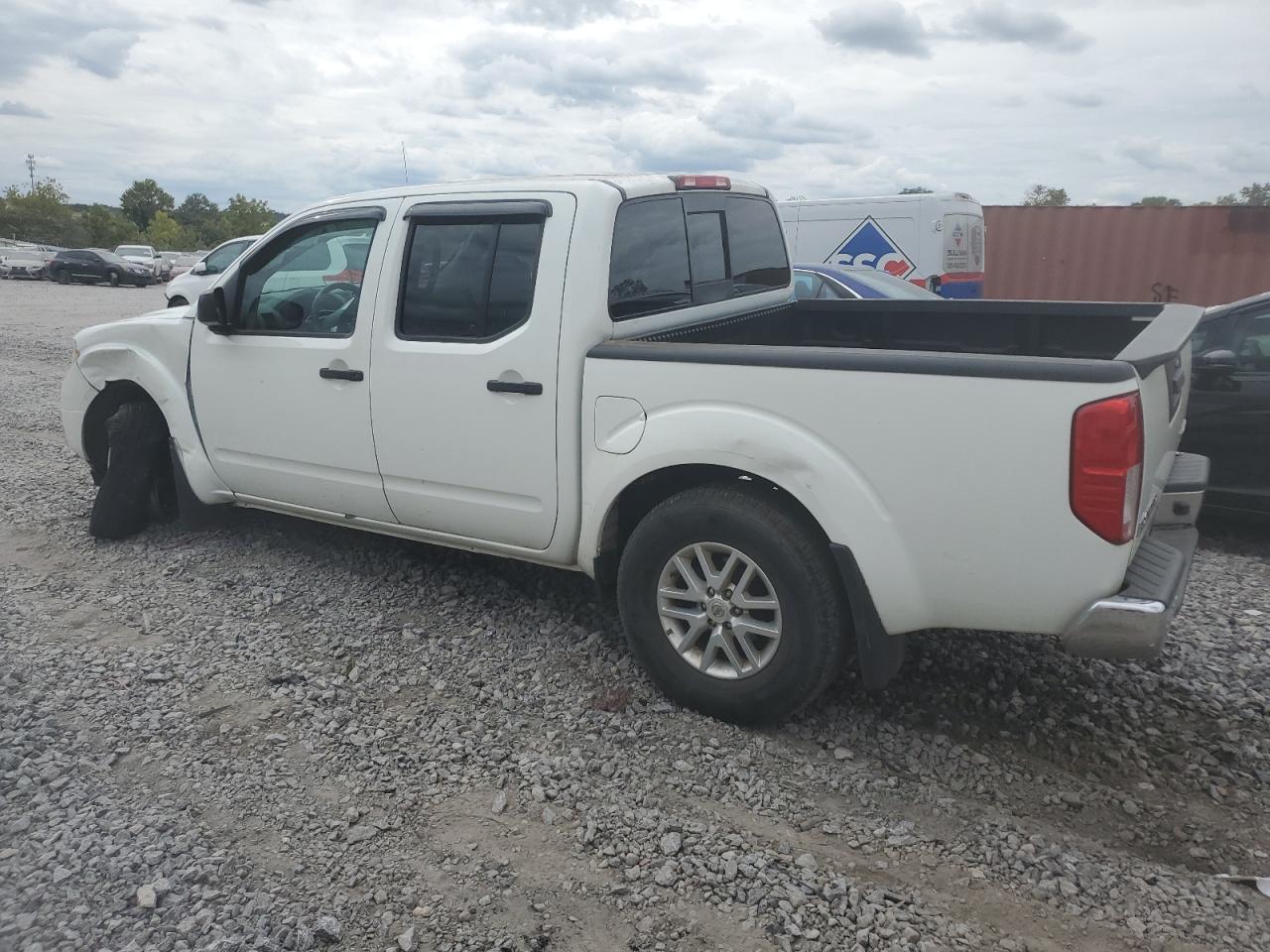 1N6AD0EV5KN881777 2019 NISSAN NAVARA - Image 2