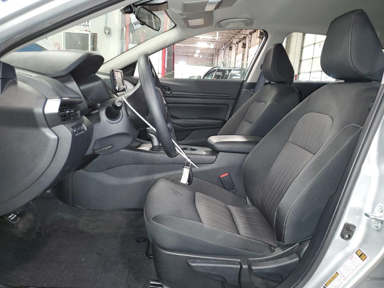 2024 Nissan Altima - Image 7