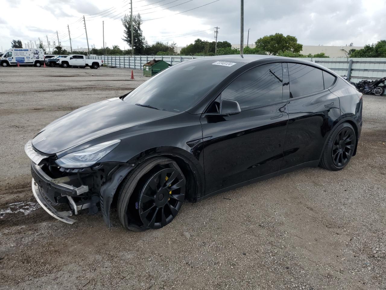 5YJYGAEE7MF249136 2021 TESLA MODEL Y - Image 1