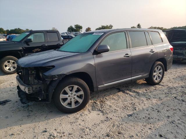 2013 Toyota Highlander Base იყიდება West Warren-ში, MA - Front End