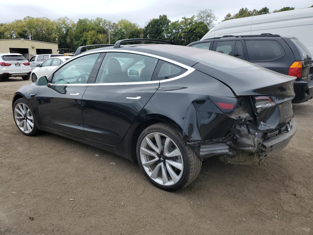 5YJ3E1EB3JF170483 2018 TESLA MODEL 3 - Image 2