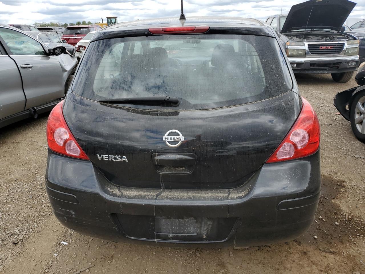 2011 Nissan Versa S VIN: 3N1BC1CP8BL495605 Lot: 69588044