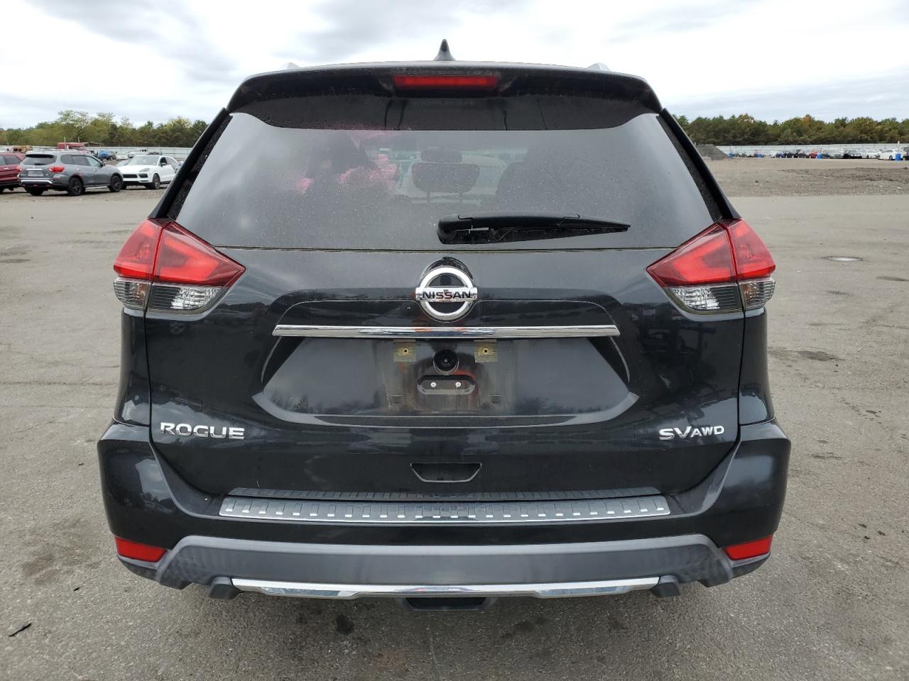 2018 Nissan Rogue S VIN: KNMAT2MV5JP613737 Lot: 73453374