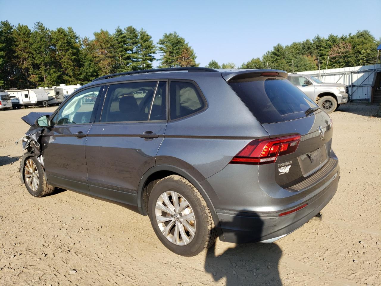 VIN 3VV0B7AX3KM041450 2019 VOLKSWAGEN TIGUAN no.2