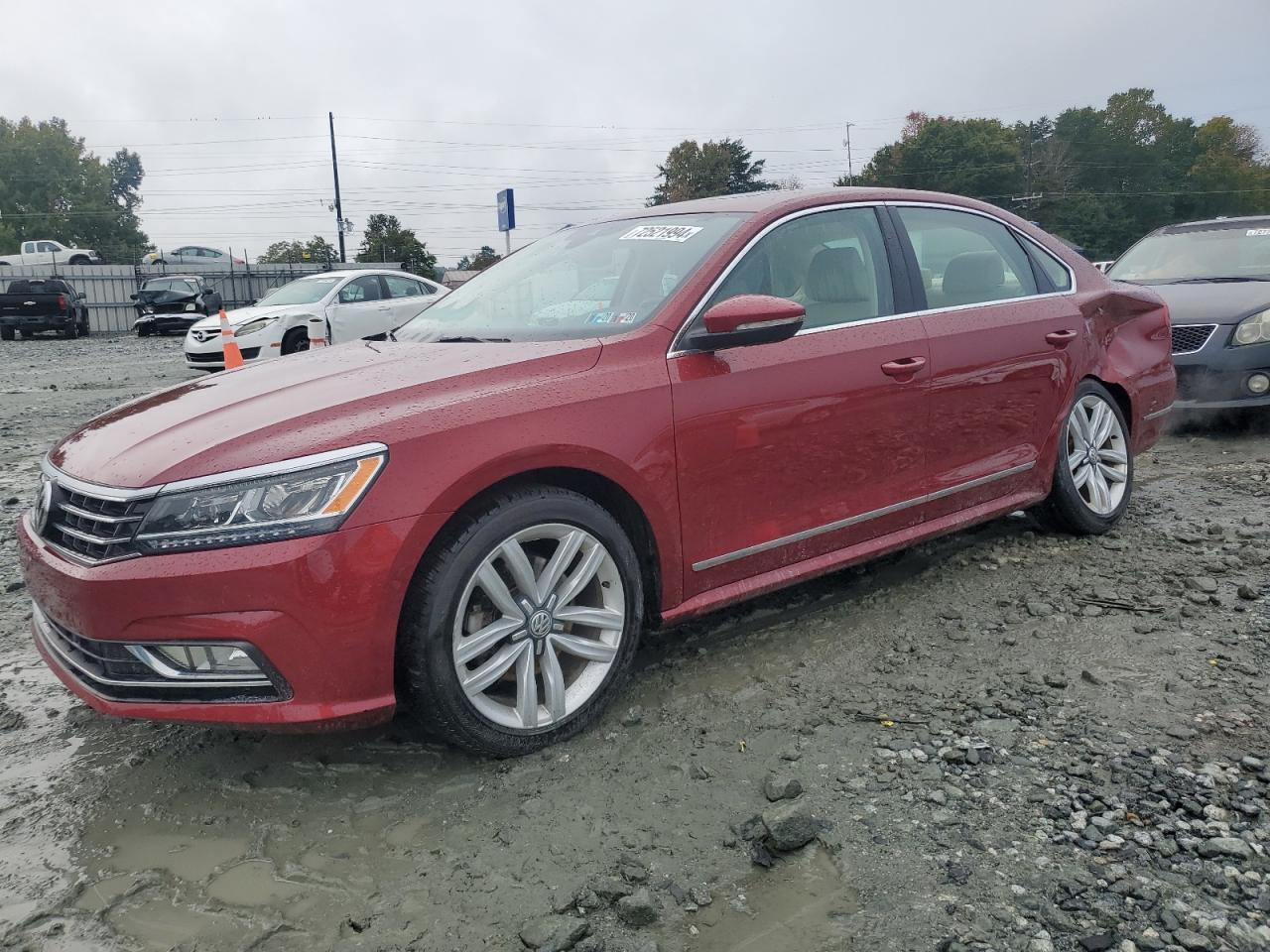 1VWCT7A36HC040211 2017 VOLKSWAGEN PASSAT - Image 1