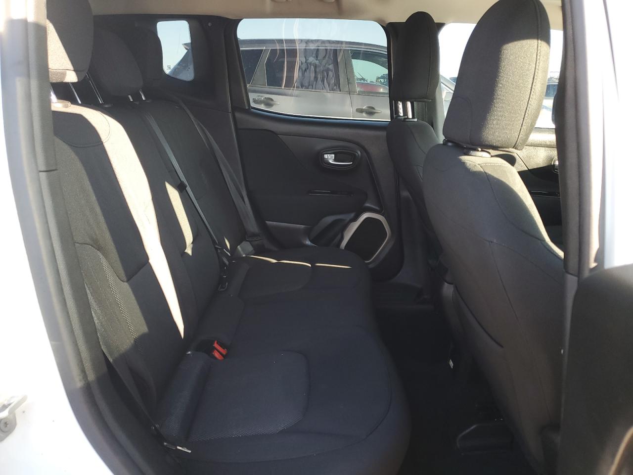 ZACCJABB6HPE79738 2017 Jeep Renegade Latitude