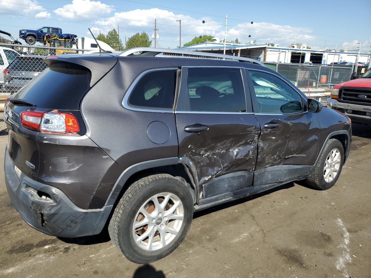 2015 Jeep Grand Cherokee - Image 3