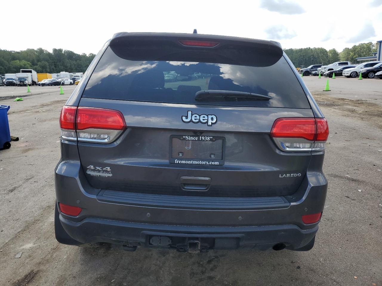 1C4RJFAG4HC854163 2017 Jeep Grand Cherokee Laredo