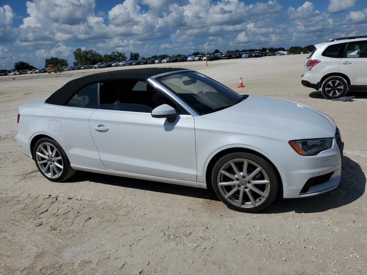 VIN WAU78LFF6G1010344 2016 AUDI A3 no.4