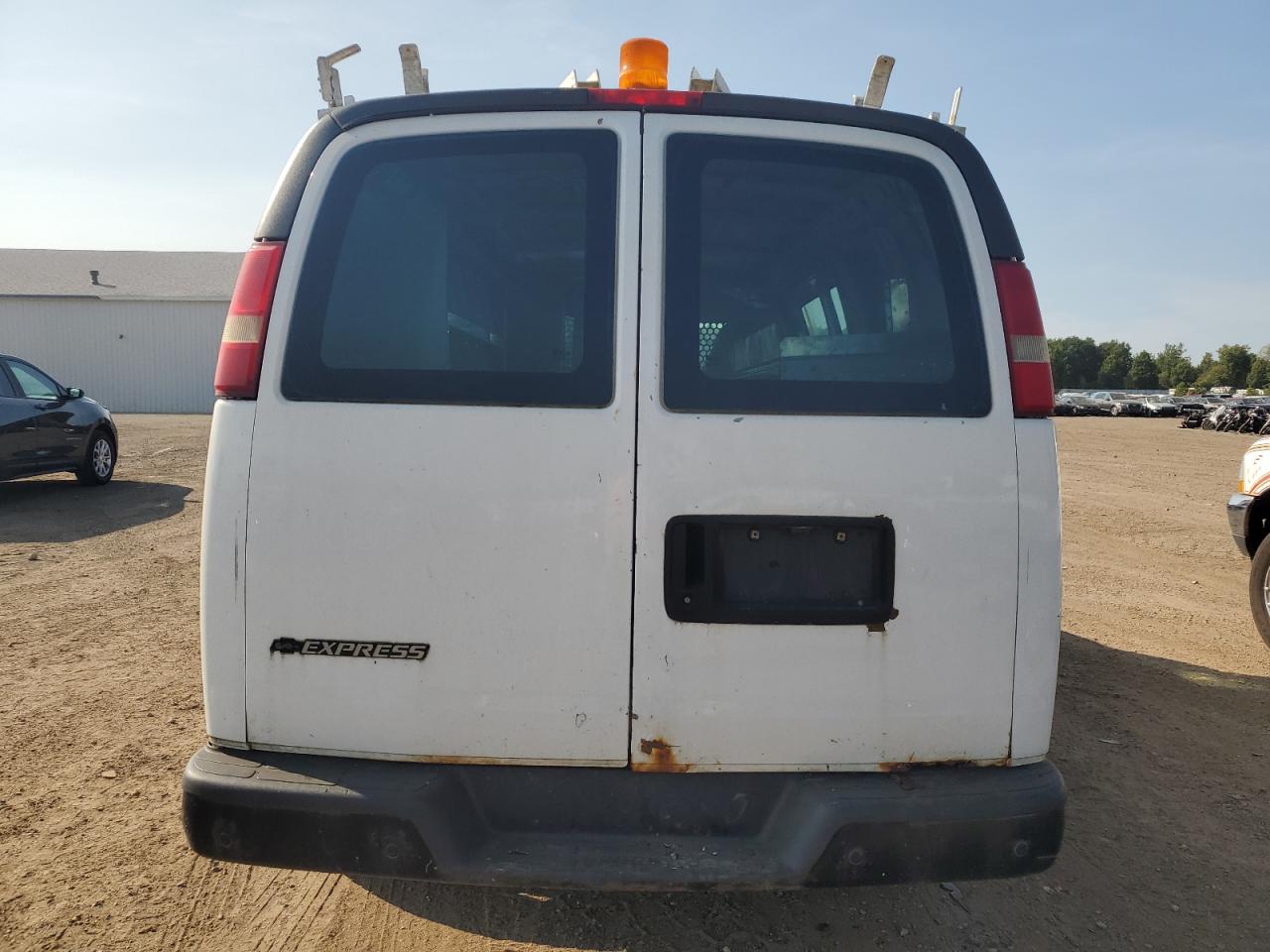 1GCGG25V471225584 2007 Chevrolet Express G2500