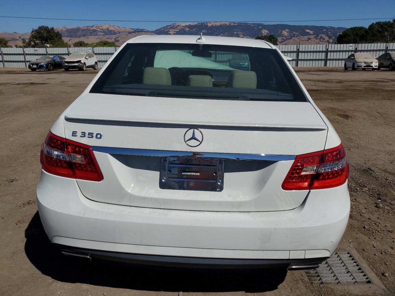 WDDHF5KB2CA530696 2012 Mercedes-Benz E 350