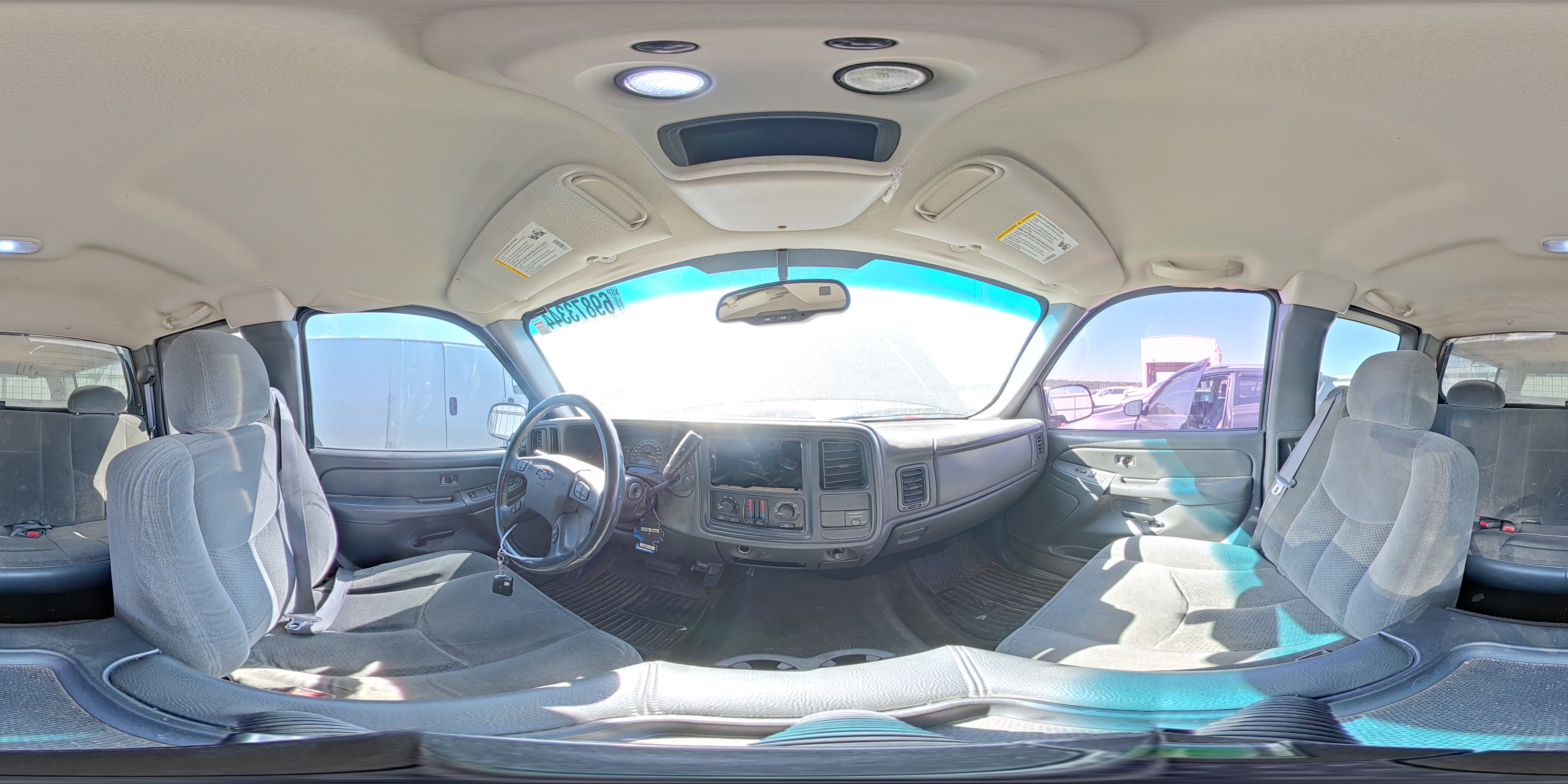 2004 Chevrolet Silverado - Image 13