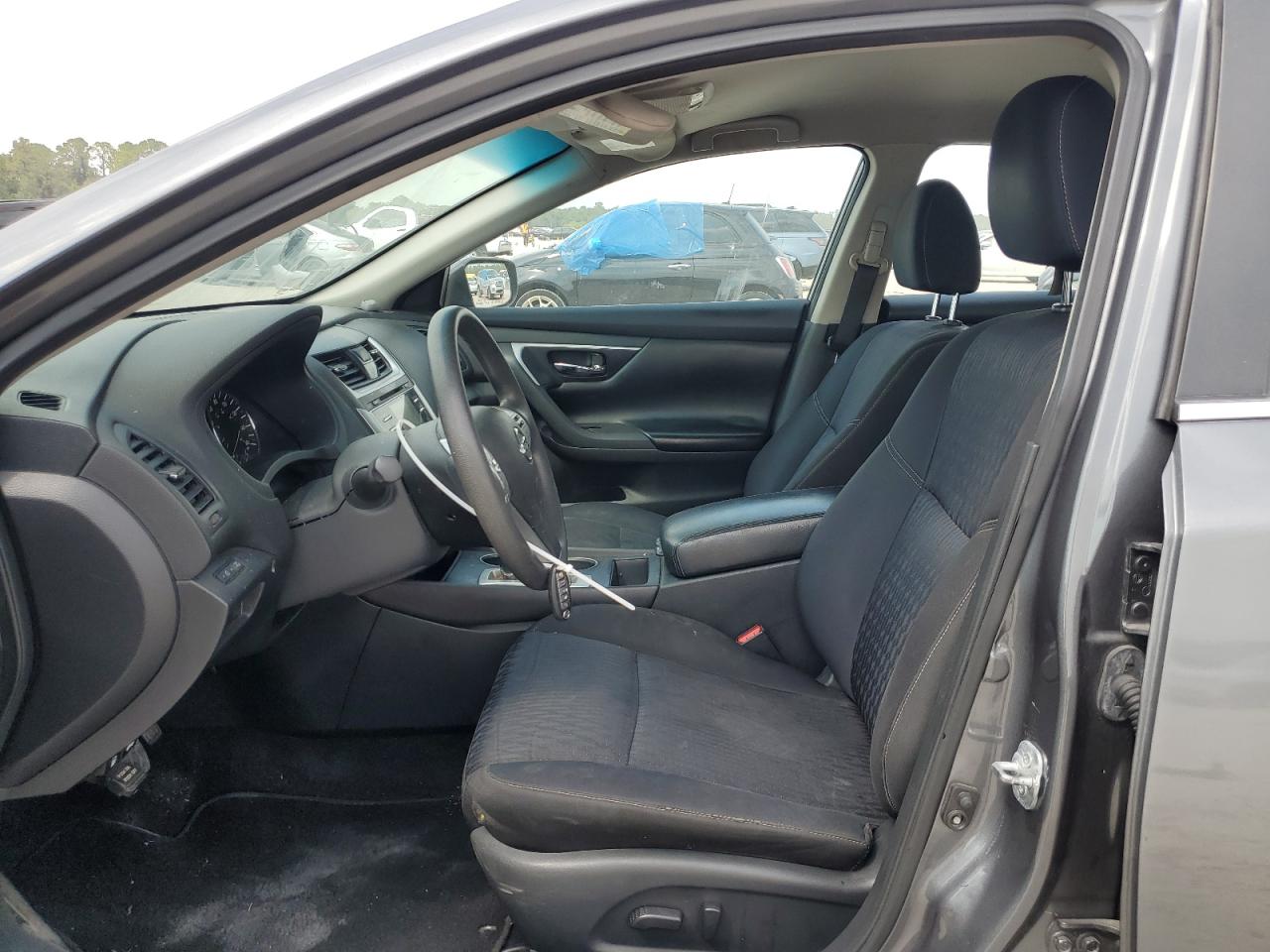 2017 Nissan Altima - Image 7