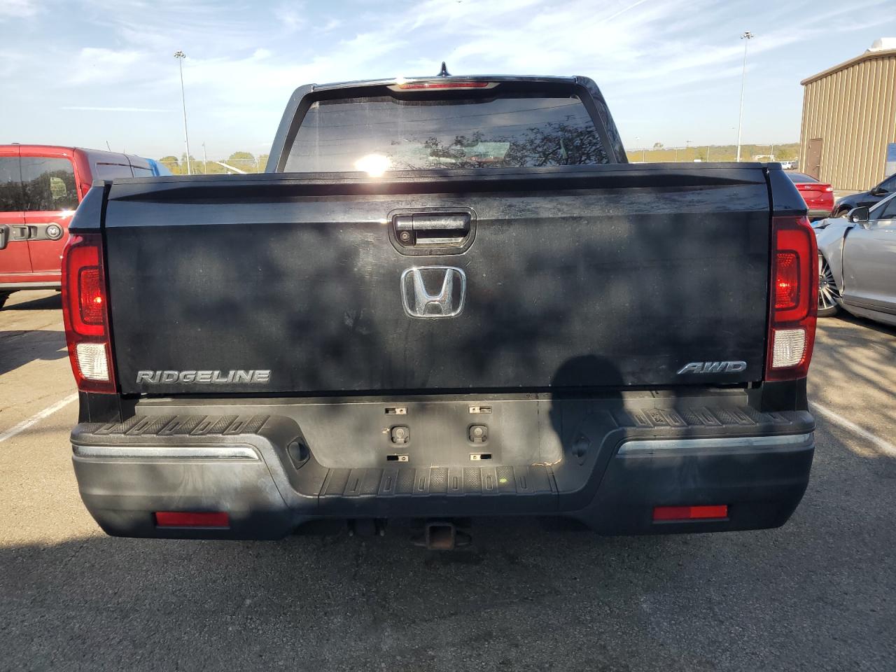 5FPYK3F1XHB038029 2017 Honda Ridgeline Sport