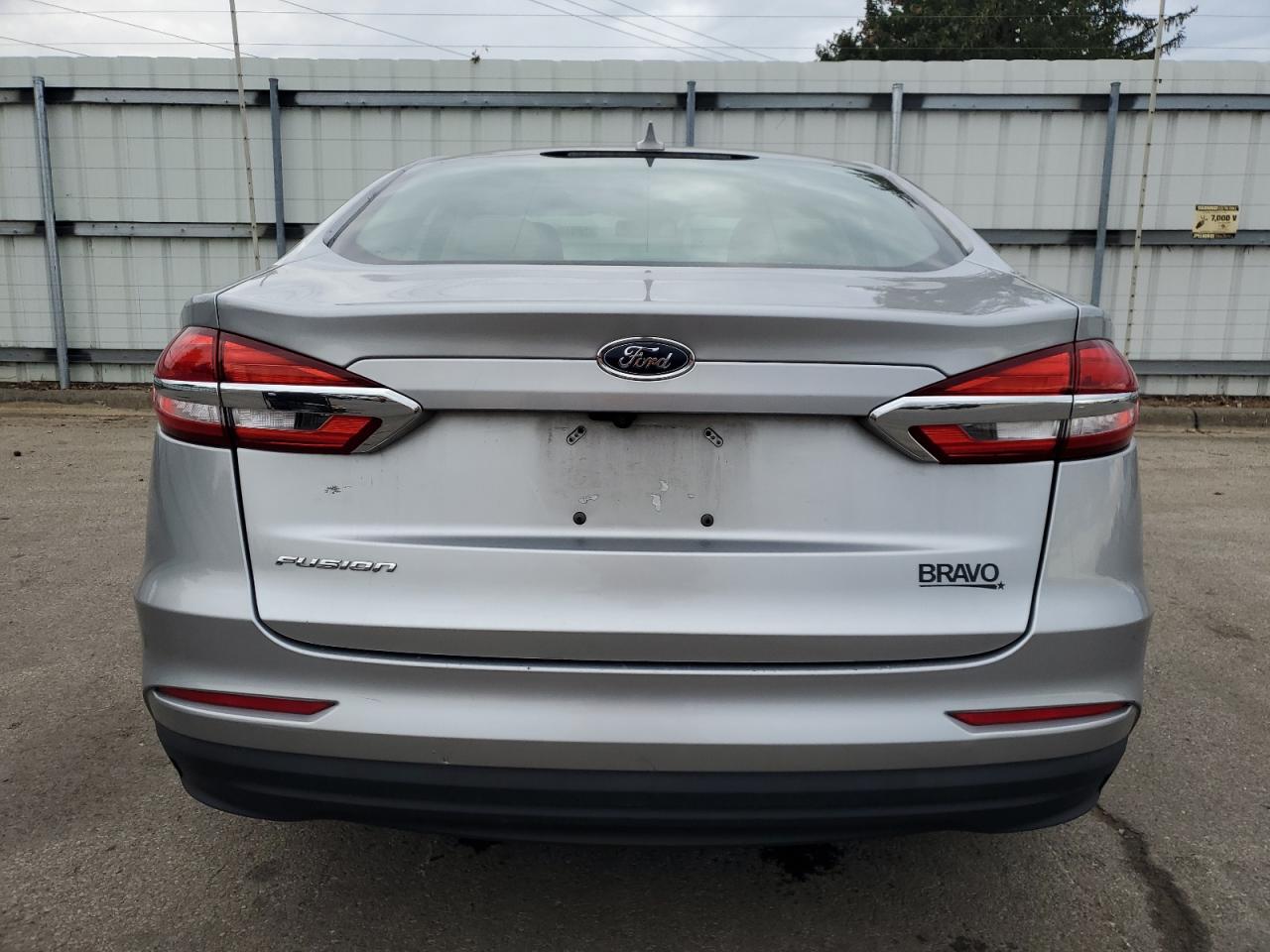 2020 Ford Fusion - Image 6