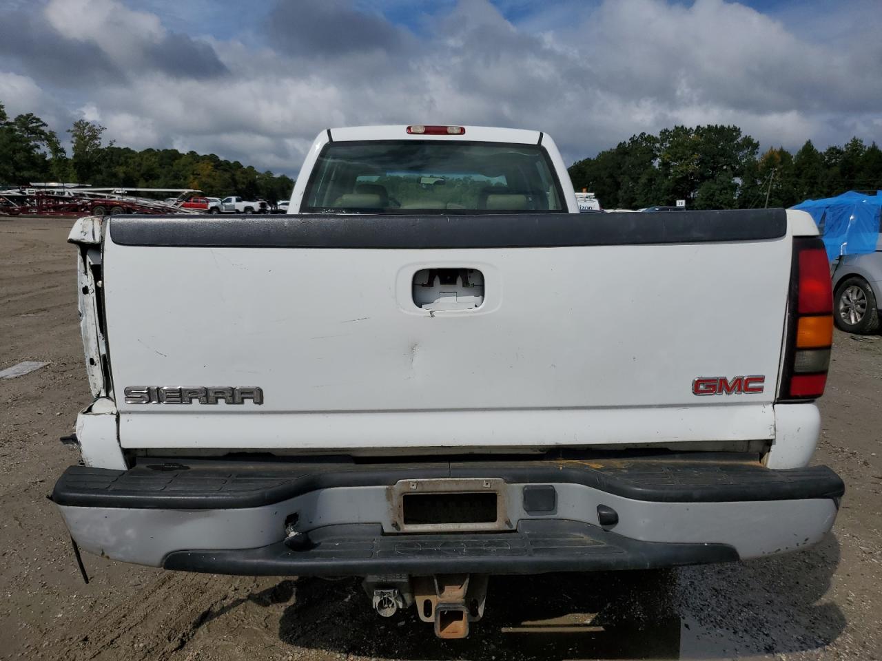 2004 GMC Sierra C2500 Heavy Duty VIN: 1GTHC23U54F152072 Lot: 71953194