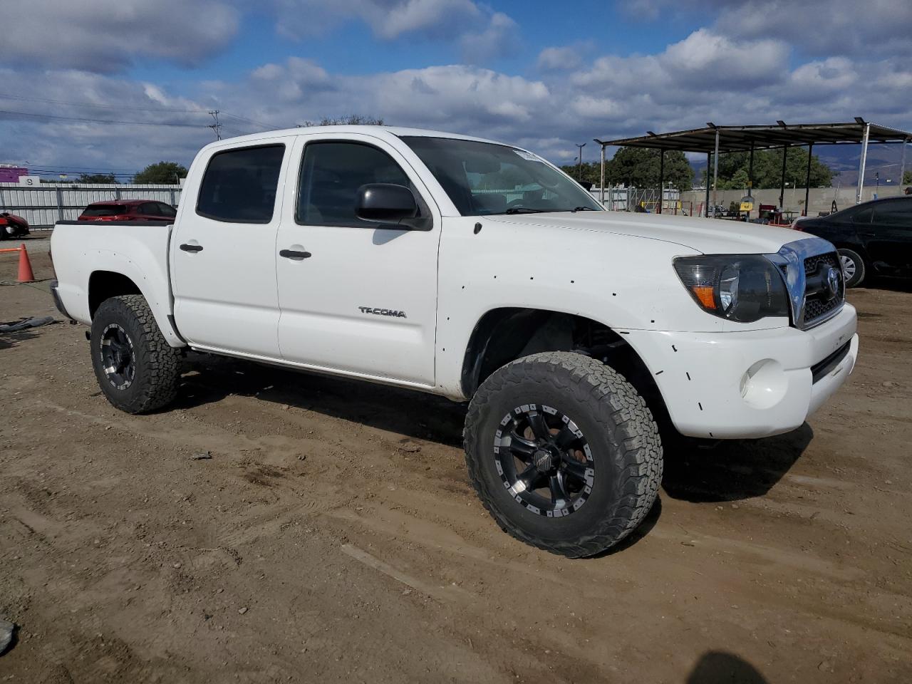 2011 Toyota Tacoma - Image 4