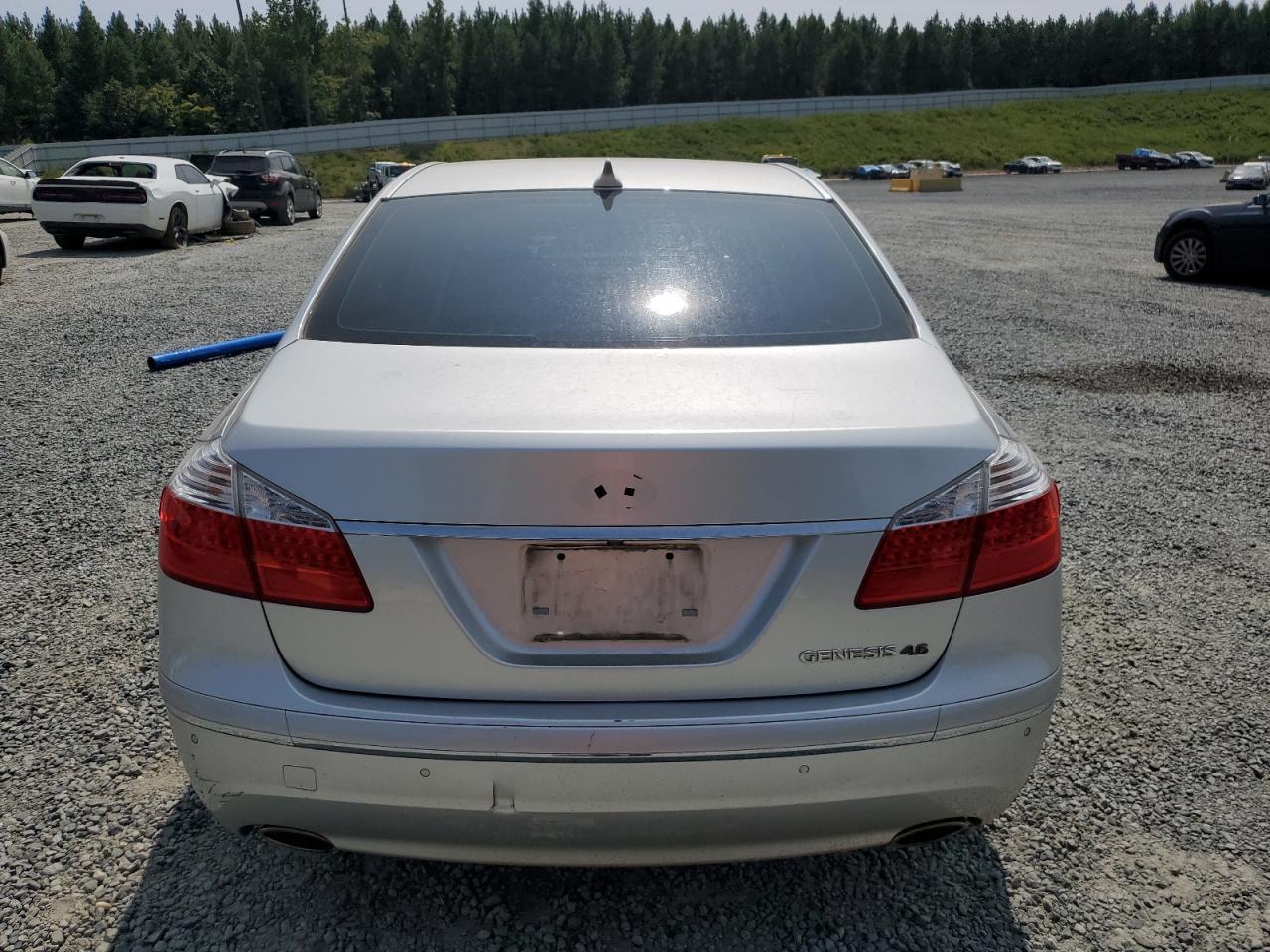 2009 Hyundai Genesis 4.6L VIN: KMHGC46F09U063917 Lot: 70833994